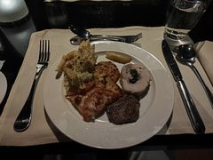 -澳门旅游塔360°旋转餐厅(南湾湖广场店)