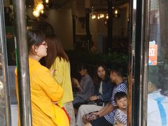 等位区-胡悦里韩式烤肉(芝罘万达广场店)