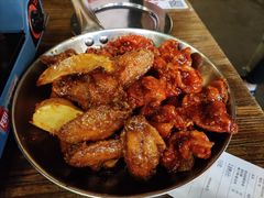辣子鸡拼酱油鸡-MI WU FACTORY米屋美食工厂餐厅(绿地店)