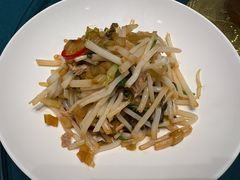 芦苇根炒肉丝-西山人家·二十年老字号农家菜(旺山店)