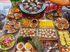 -围炉肉舍•炭烤活鳗•丹东海鲜烤肉(步行街店)