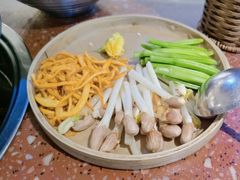 -赵美丽·重庆社区火锅·直营店(火车东站·中豪国际店)