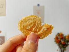 小蝴蝶酥-上海哈尔滨食品厂(淮海中路店)