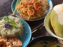 -Pad Thai Kratong Thong by ama