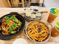 -江城燕子大排档(江汉路步行街店)