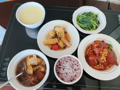 -臻康乃馨月子中心(凯宾斯基店)