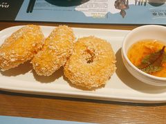 炸虾饼配泰国梅子酱-帕蓝·暹罗料理(大学路店)
