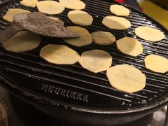 -燚店·铁板鱼蛙·烤肉·烤串(北新桥店)