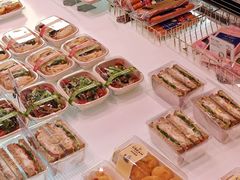 -巴黎贝甜(大宁国际商业广场店)