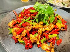 -曼听小寨海鲜烧烤·大连辣炒大王(盖州街店)