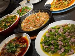 -万重锦·人文川菜馆(骡马市店)