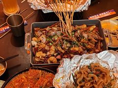 -何师烧烤·香辣蟹·川菜·30年老品牌(太古里旗舰店)