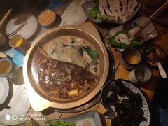 -房子红了鱼豆花重庆老火锅(广厦学院店)