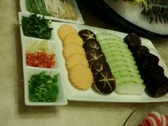 -胡记饭店(保工街店)