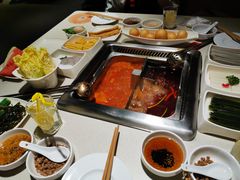 -海底捞火锅鲜切牛肉主题店(长寿路店)