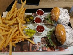 -The Habit Burger Grill 哈比特汉堡(复兴soho店)