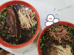 -小龙大肉面馆