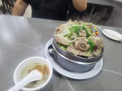 -贵宾餐馆(曲线街店)
