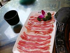 -老房老舍重庆火锅(假日城市店)