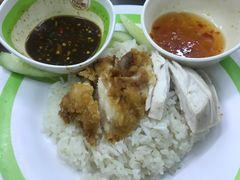 炸鸡饭-红大哥水门鸡饭(總店)