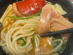 -肥汁米蘭香港米线(定西路店)