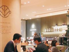 大堂-星巴克臻选(广州太古汇店)