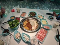-季季红火锅(柳州城中万达二店)