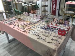 -肆兮眼镜·蔡司·徕卡战略合作店(大坪店)