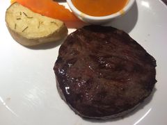 小蜜牛排-斗牛士牛排餐厅(嘉里汇店)