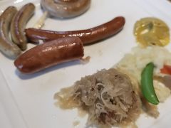 -LENBACH兰巴赫西餐啤酒坊(大连东港店)