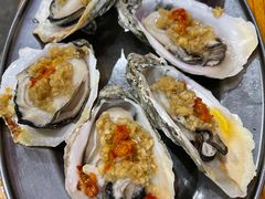 -蚝哥花姐湛江烤生蚝(美丽湾市场店)