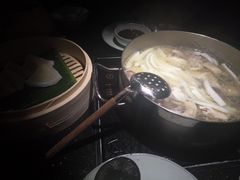 -云海肴·汽锅鸡·云南菜(天山百盛优客店)