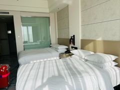 -上海漕河泾万丽酒店