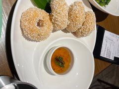 炸虾饼配泰国梅子酱-帕蓝·暹罗料理(大学路店)