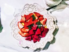 火龙果芒果草莓-鲜果盒子(会展店)