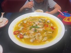 -山城外·非遗酸菜鱼(盛龙广场店)