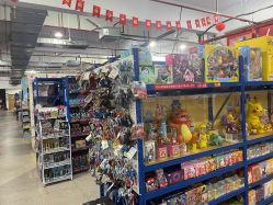 -逝水玩具折扣店