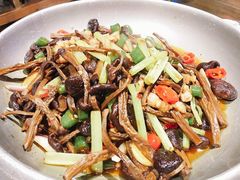 干锅茶树菇-江南古镇(斗西路万致创意园店)