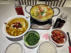 -渝是乎川渝小炒(新世界百货望京店)