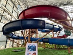 -四季贵州·山地温泉水世界