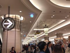 -三宅一生 (阪急梅田本店)