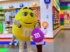 -m豆巧克力世界(上海世茂广场店)