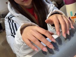 -UGIRL有个美甲