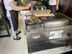 -海燕家人灌蛋饼(凤凰街店)