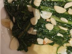 -肥肥虾庄·金牌油焖大虾(汉口城市广场店)