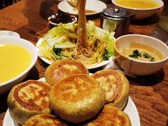 -清真吴记门钉肉饼·喜多利