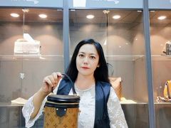 -用真奢侈品名表名包回收中心(朝阳万达店)