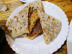-溢心园香河肉饼总店