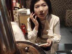 -马路牙子烧烤馄饨酒馆(望京店)
