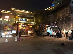 -绳金塔美食街(前进路店)